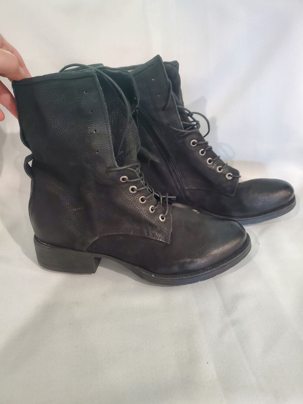 Miz Mooz Nala boots size 10.s48